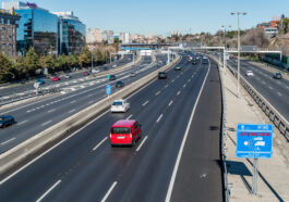 Radar de control de velocidad en autopista